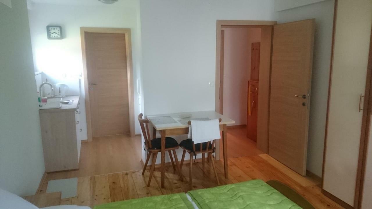Apartma Smid Daire Škofja Loka Dış mekan fotoğraf