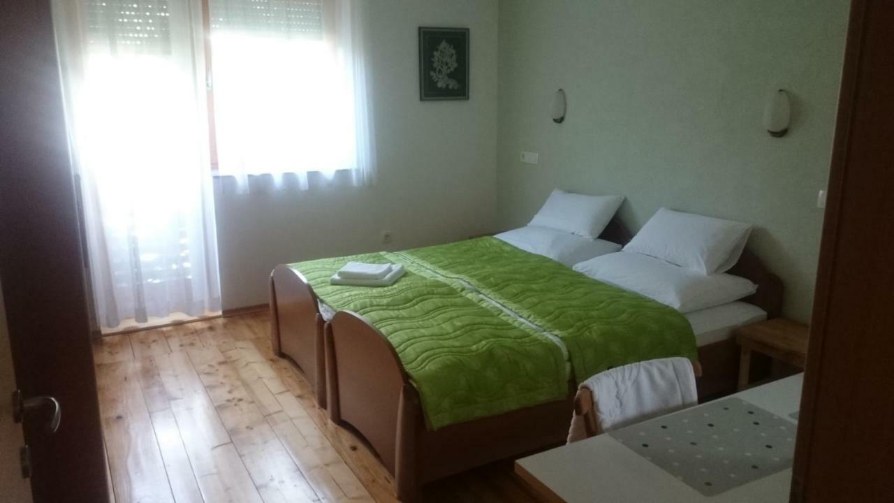 Apartma Smid Daire Škofja Loka Dış mekan fotoğraf
